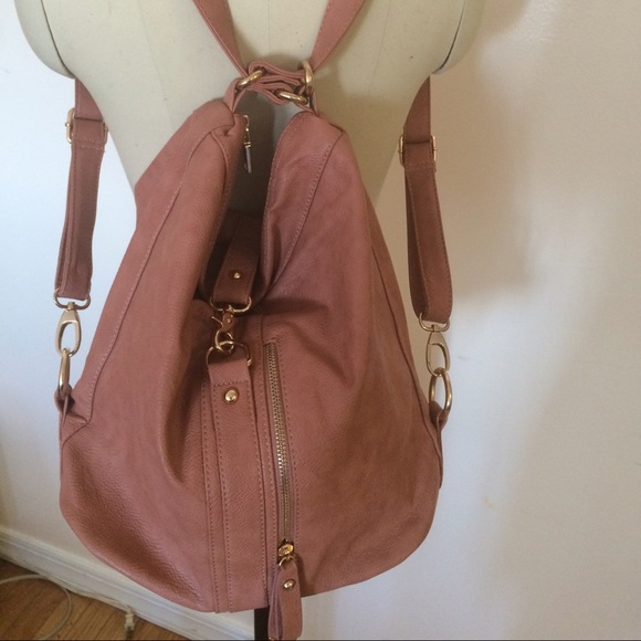 Convertible handbag to backpack - Picture 3 of 4