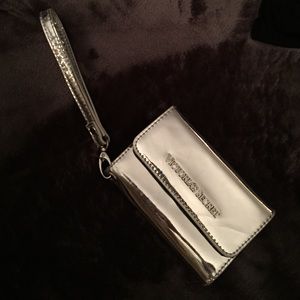 Wallet/iPhone 5/5s wristlet