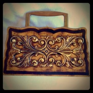 ⭐️1/13 Host Pick!⭐️ Royal London vintage wood bag