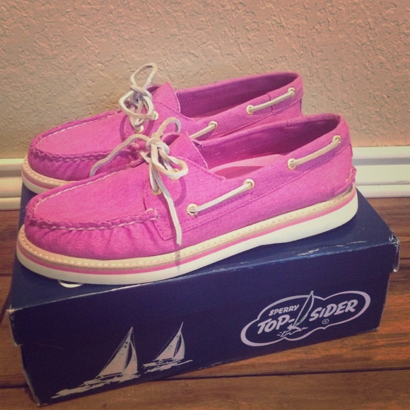 Grayson Rose Violet Sperrys- Never Worn