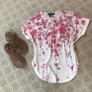 ❗️SALE❗️Floral Top 🌸