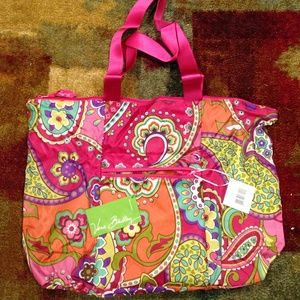 Vera Bradley tote in a pouch