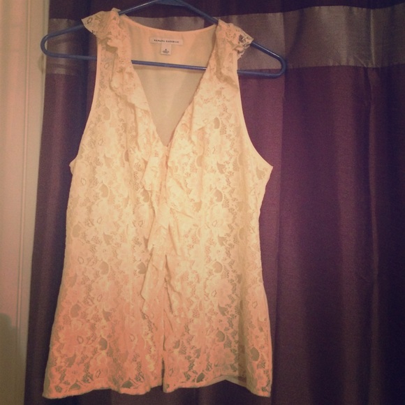 Banana Republic ivory lace sleeveless top
