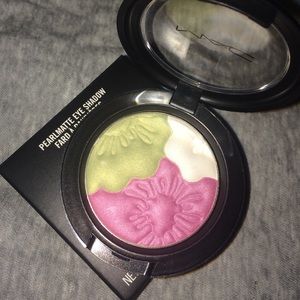 Limited 🌸pearl matte🌸 eye shadow