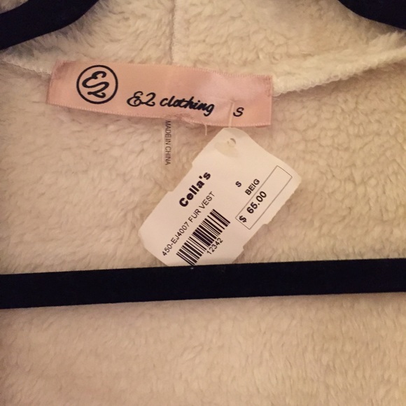 *NWT* Beige Fur Vest - Picture 2 of 2