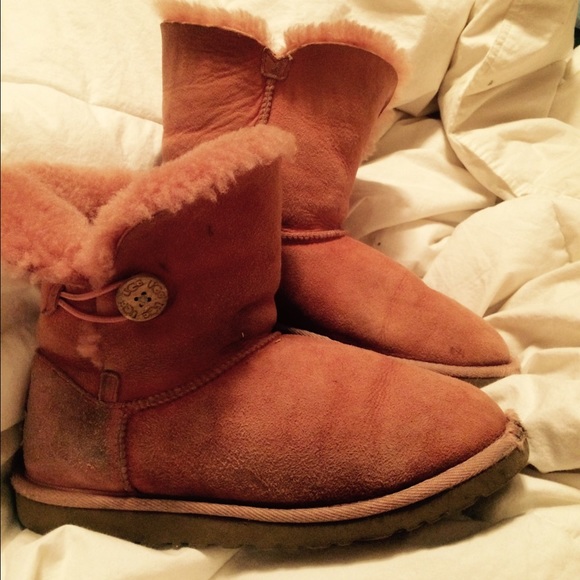 Pink Bailey button uggs
