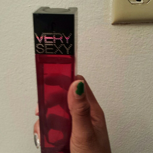 Victorias secrets very sexy perfume