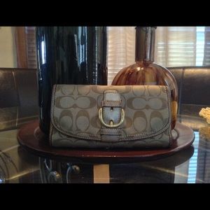 Gorgeous Coach Wallet