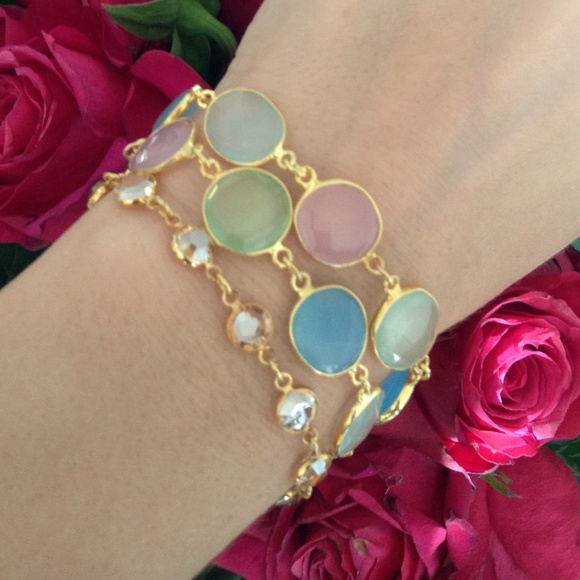 Wristlets ๐๐๐๐๐ - Picture 3 of 4