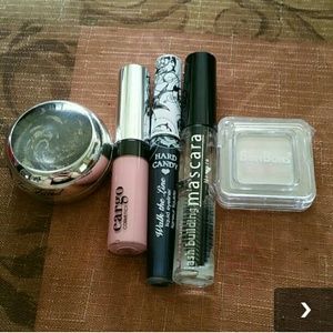 On the go make up bundle.