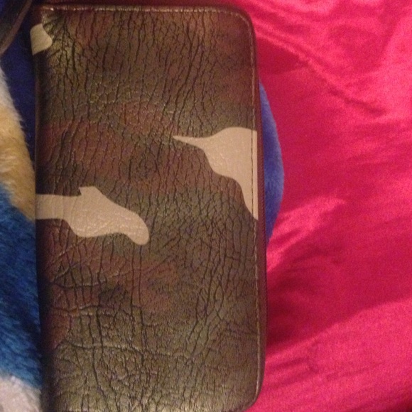 Wallet - Picture 3 of 3