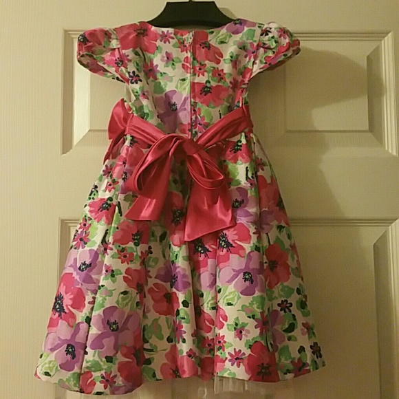 Princess dress toddler - Picture 2 of 3