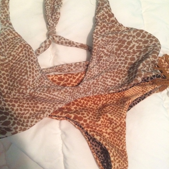 TRADED - Picture 2 of 2
