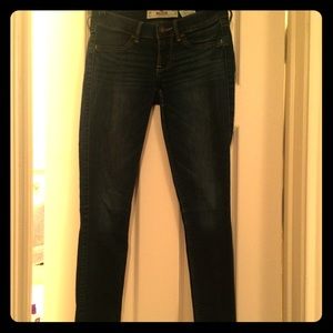 Hollister dark wash skinny jeans