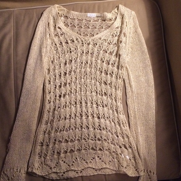 Heartbreaker - Crochet shimmer cold top