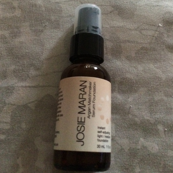 Josie Maran