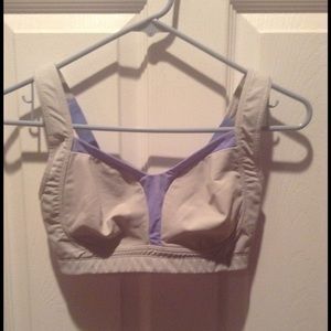 Lululemon Ta Ta Tamer 32 DD