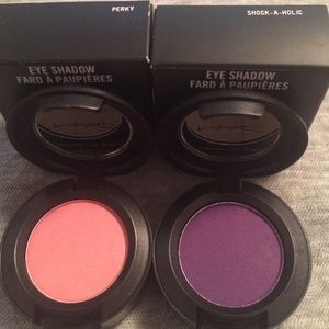 X2 limited 💗💜eyeshadows MAC