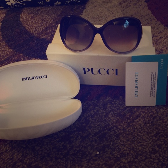 Emilio Pucci sun glasses