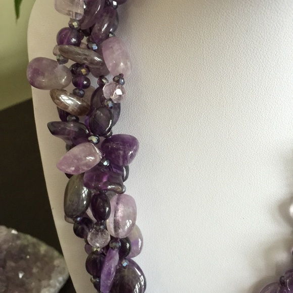 πHPπNWOT 5 Strand Amethyst & Crystal Necklace - Picture 3 of 3