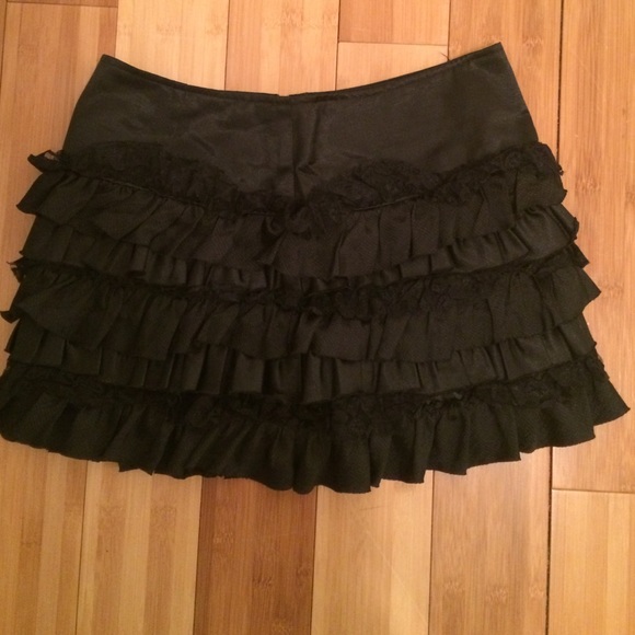 Black skirt