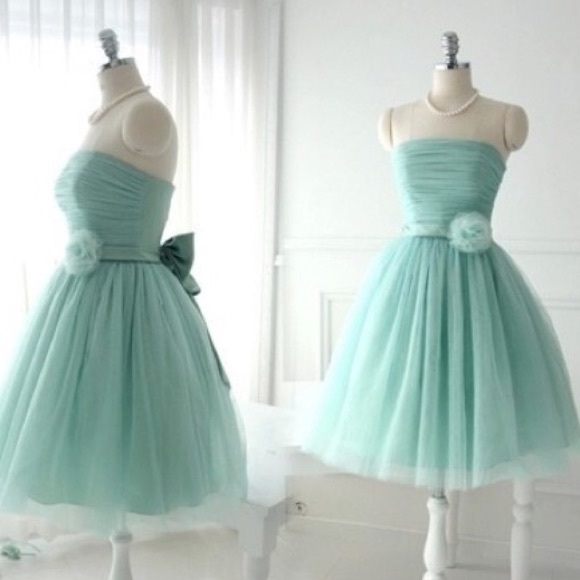 A beautiful homecoming dress size 00