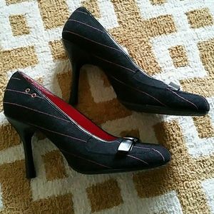 Tommy Hilfiger pink pinstriped heels SZ 9