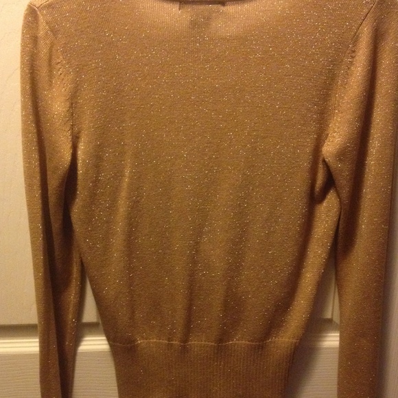 Gold New York and Company shirt - Picture 3 of 4