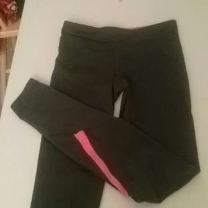 Underarmor leggings! Gray and pink
