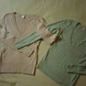 🍊🍊**BUNDLE** 2 Angora n Lambs Wool sweaters🍊🍊