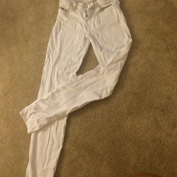White very smooth soft j brand jeans 25