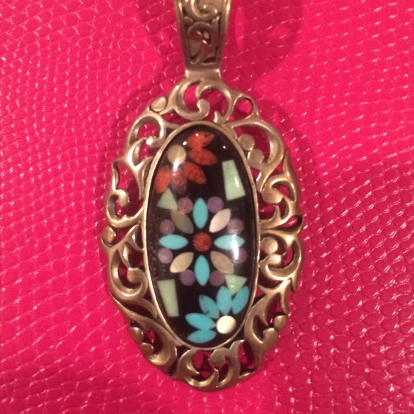 Pendent - Picture 3 of 4