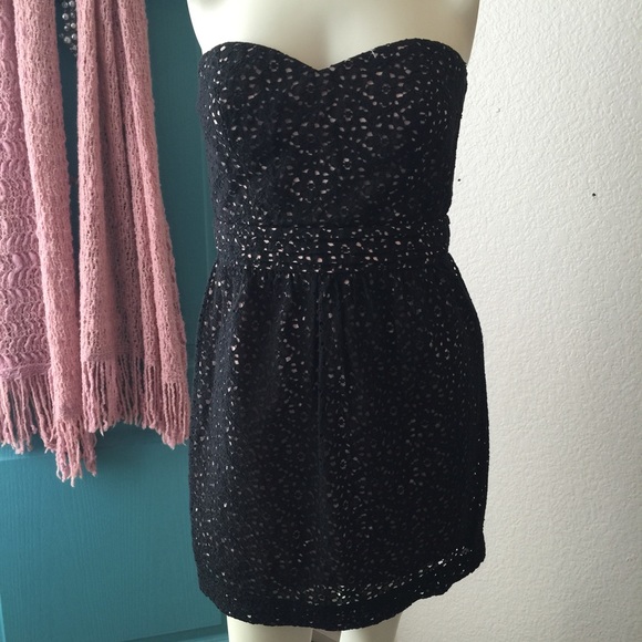 Strapless 🌷🌷 black lace over pink cotton dress