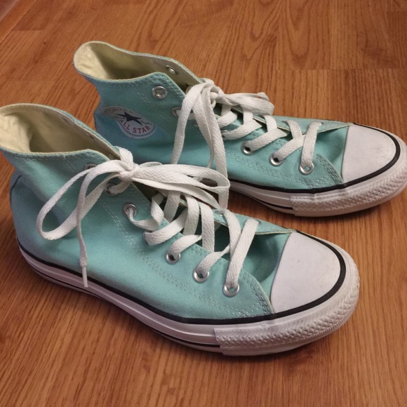 Hi-top Converse Chucks