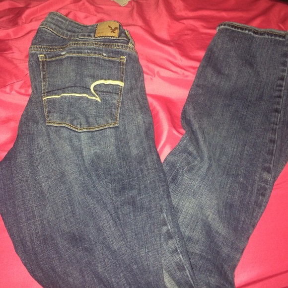 American eagle jeans.