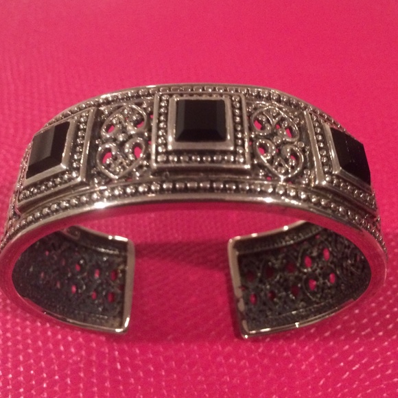 Onyx bangle - Picture 2 of 4