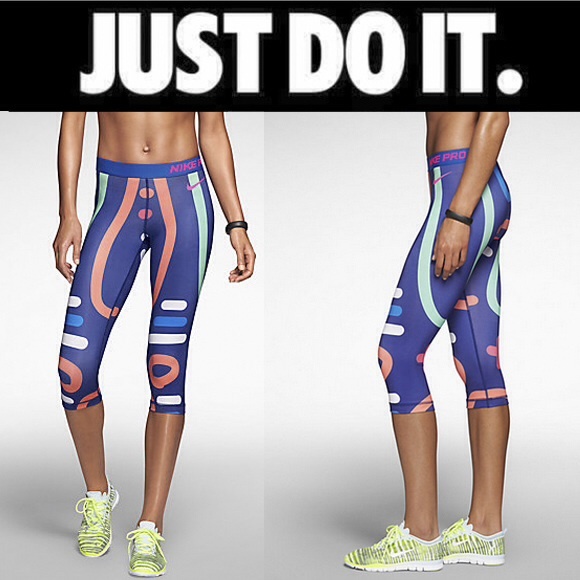 NWT NIKE PRO LINES CAPRIS S