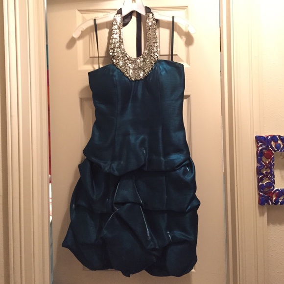 Prom/ Homecoming dress - Picture 2 of 3