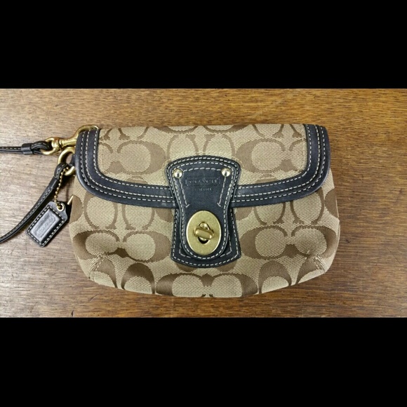 Coach Turnlock Wristlet