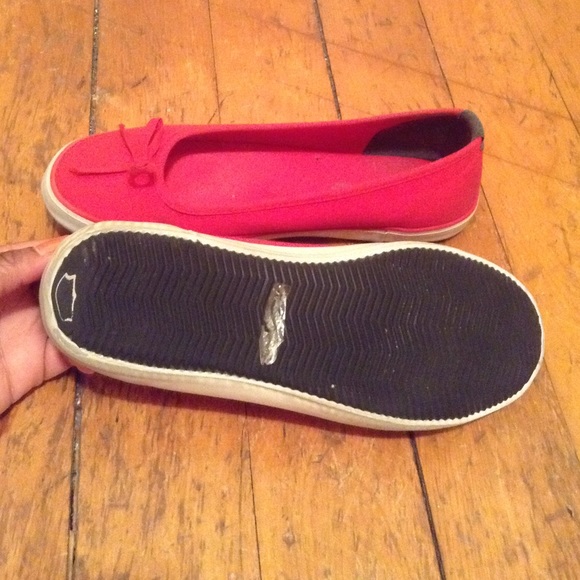 🎀Red Canvas Shoes🎀 - Picture 4 of 4