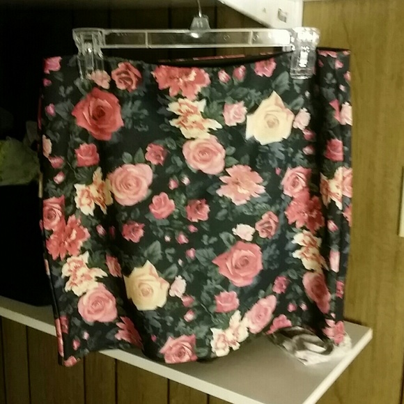 Body con skirt