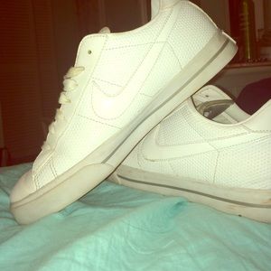 women's Nike shoes