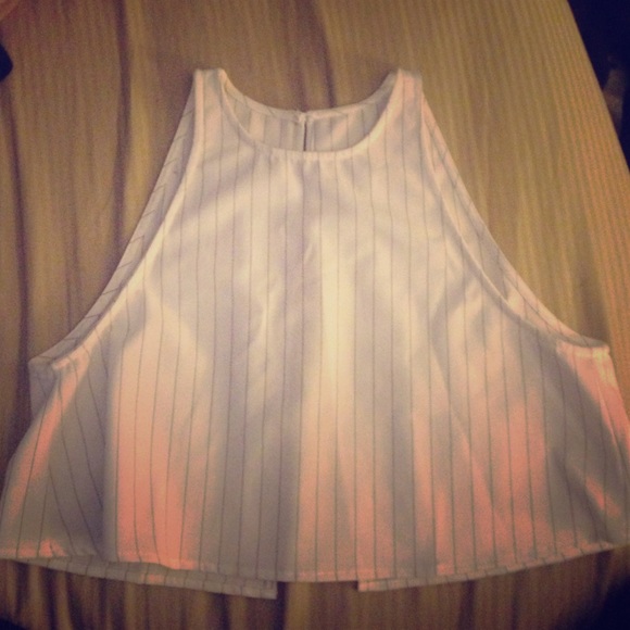 AA Open back crop top