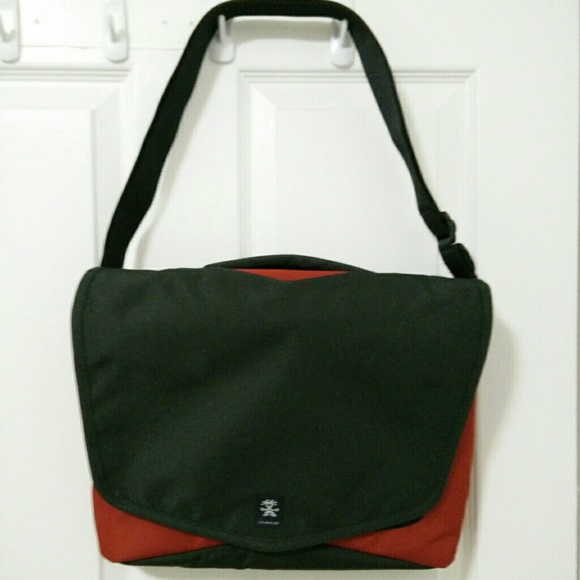 Crumpler messenger bag