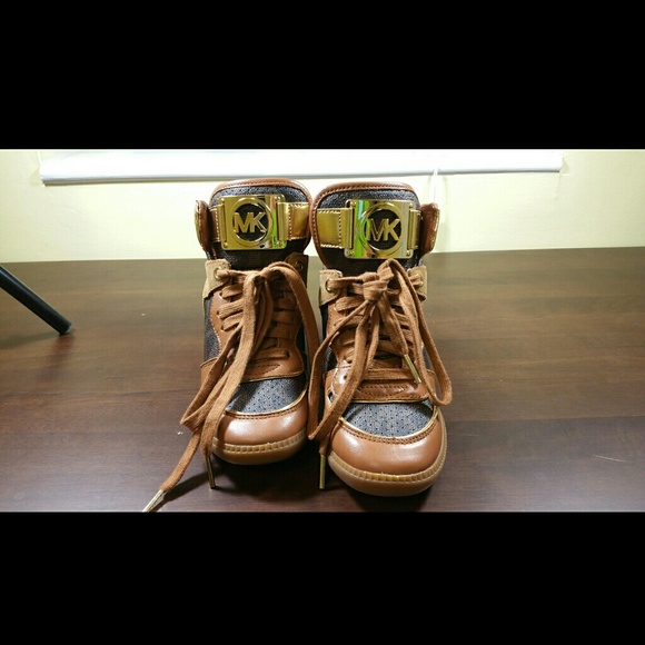 New Michael Kors Logo High Top Sneakers