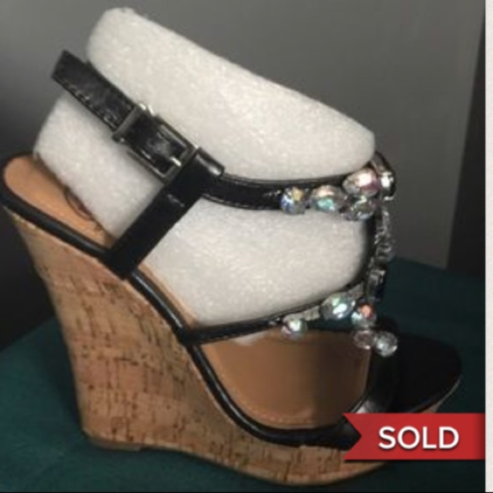 🛑💥💥SOLD❗️❗️Rhinestone Black Wedges