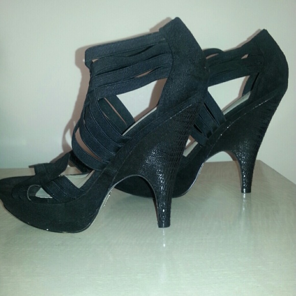 Ankle strap Baker heels