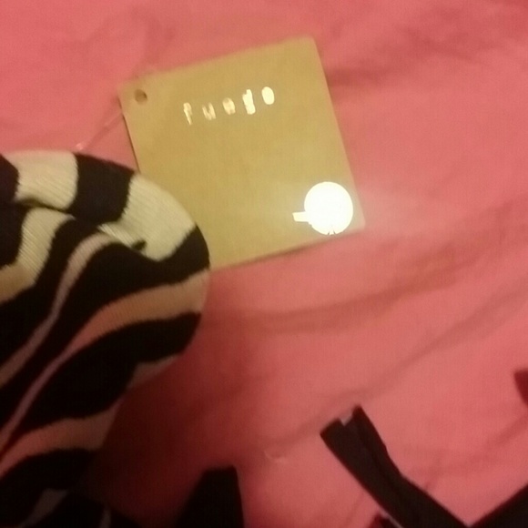 Scarf - Picture 2 of 2