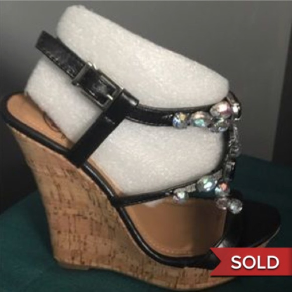 🛑💥💥💥SOLD.  Black Rhinestone Wedges