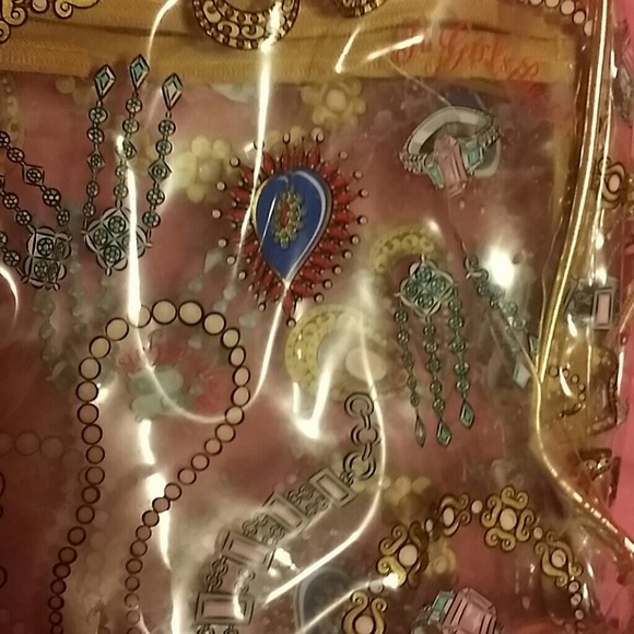 Makeup bag - Picture 2 of 2